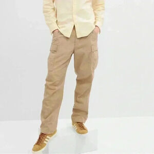 GAP Relaxed Lightweight Cargo Pants in Pecan, 34x30, NWT
